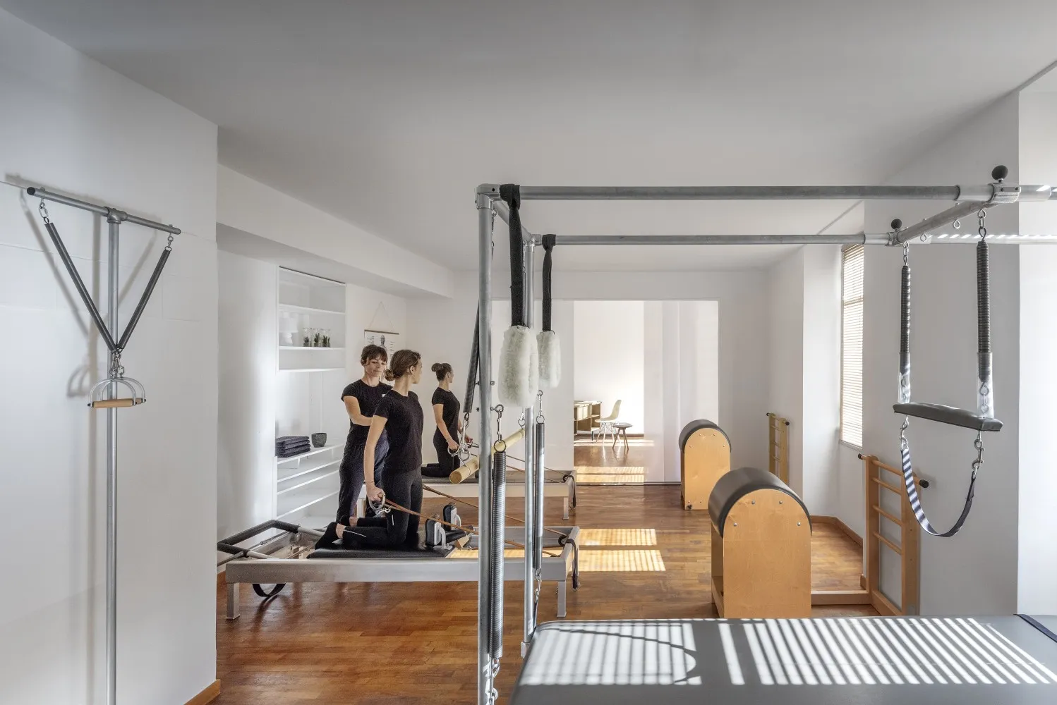 Vue du studio avec le reformer et le cadillac